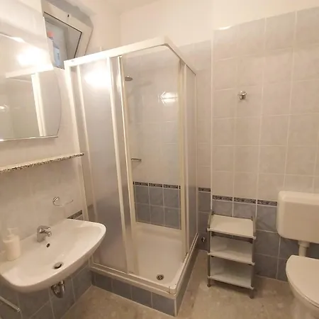 Rab Pandelo Apartmani Banjol Exterior photo